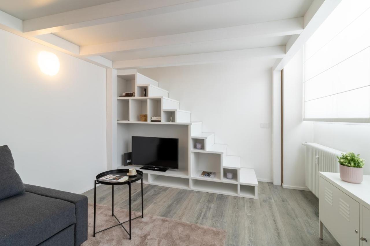 Navigli - Chic And Sophisticated Home In Milan Milão Exterior foto