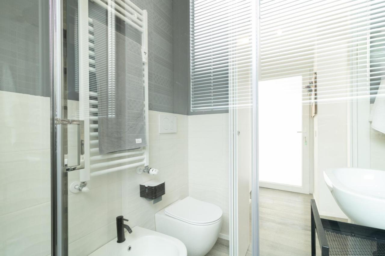 Navigli - Chic And Sophisticated Home In Milan Milão Exterior foto
