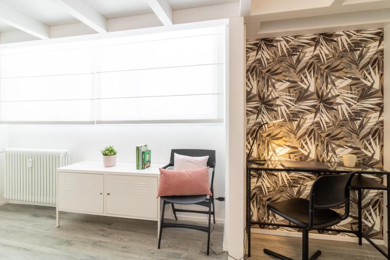 Navigli - Chic And Sophisticated Home In Milan Milão Exterior foto